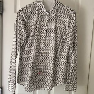 Like new… sophisticated Talbots ladies blouse 🌸